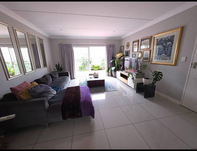 3 BEDROOM TOWNHOUSE FOR SALE IN FERNDALE